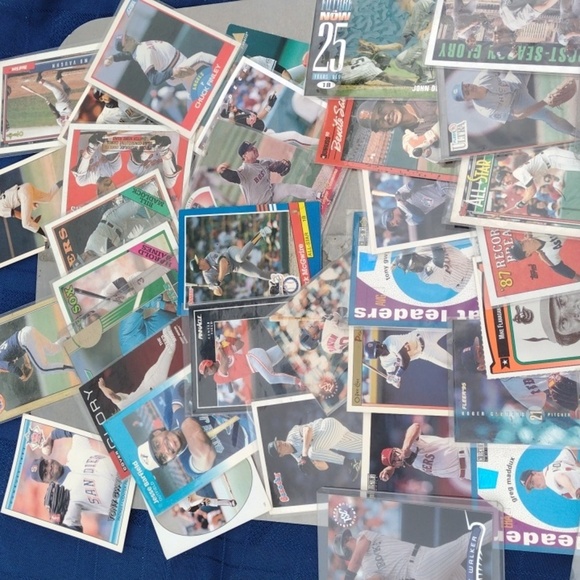 Assorted Baseball Trading Cards - Picture 3 of 3